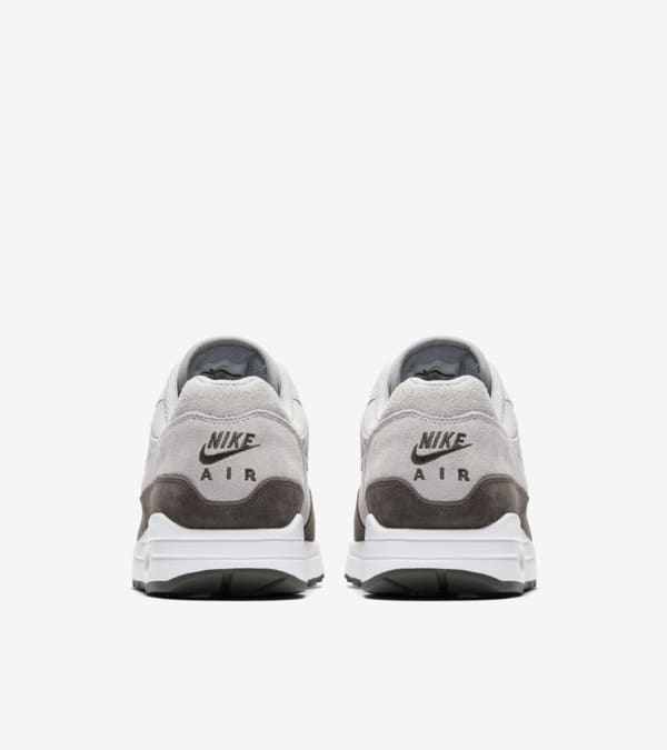 Am1 wolf grey on sale