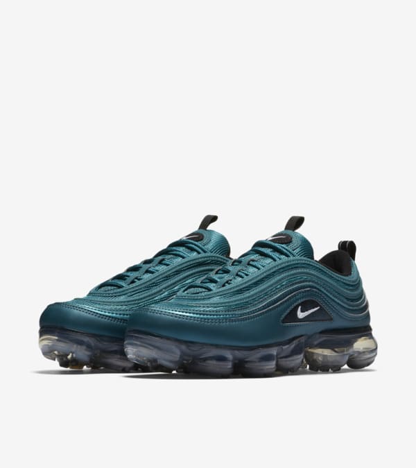 Air vapormax 97 black top