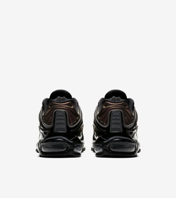 Air max deluxe triple black shop