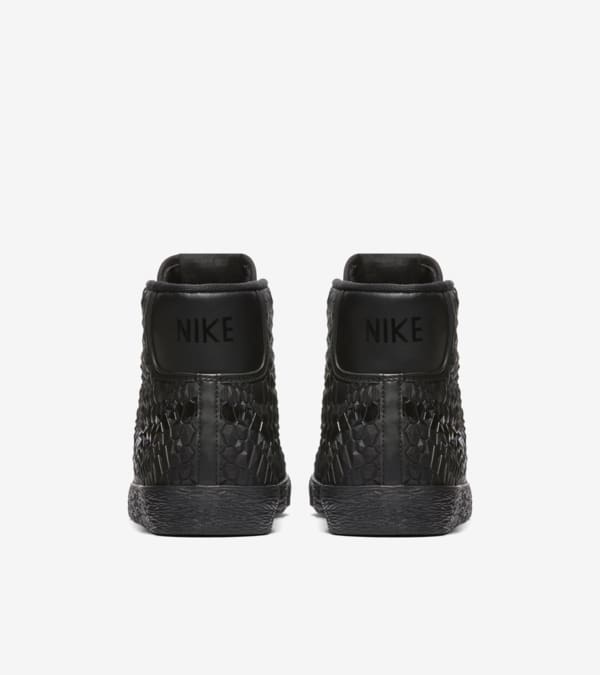 Women s Nike Blazer Mid Diamondback Triple Black Nike SNKRS