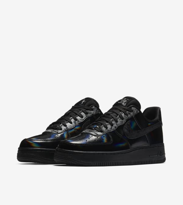 Black holographic nikes deals