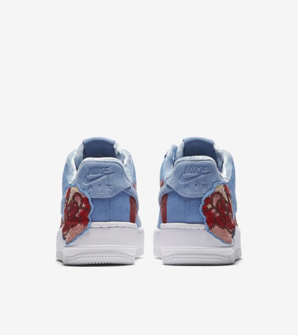 Date de sortie de la Nike Air Force 1 Upstep December Sky pour Femme. Nike SNKRS