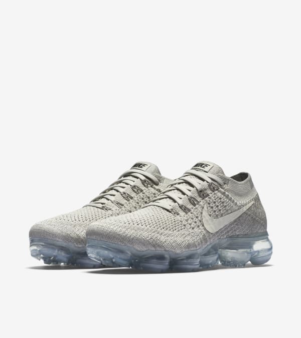 Nike Air VaporMax Pale Grey voor dames. Nike SNKRS