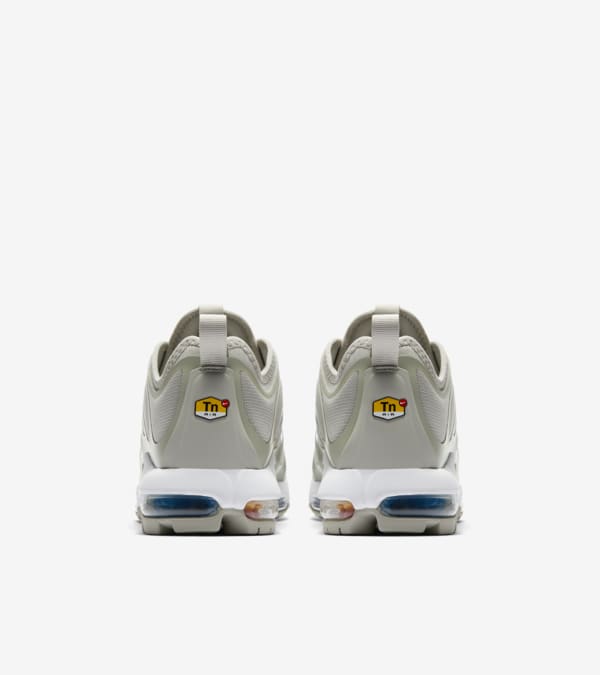 Air max plus tn ultra pale grey clearance