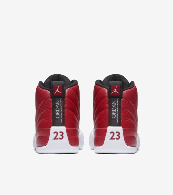 Alternate 12s store