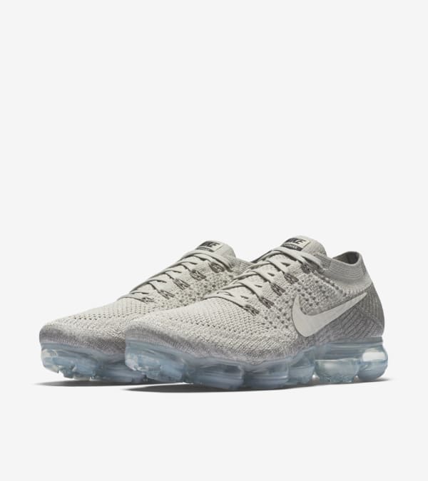 Nike flyknit pale grey shop