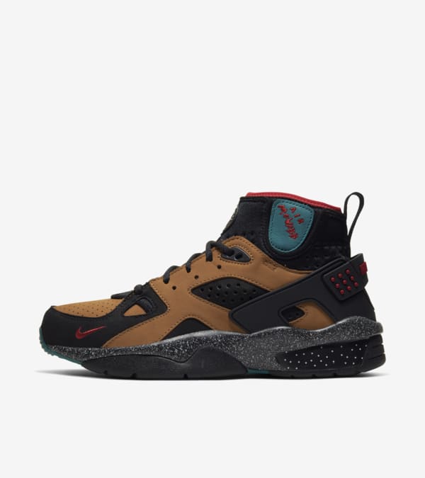 Women s Air Mowabb Nike x Olivia Kim Release Date. Nike SNKRS