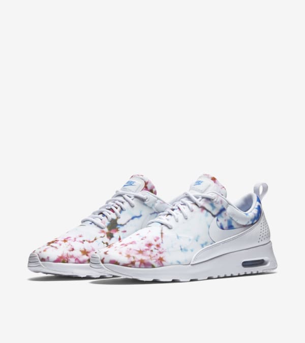 Women s Nike Air Max Thea Cherry Blossom Nike SNKRS