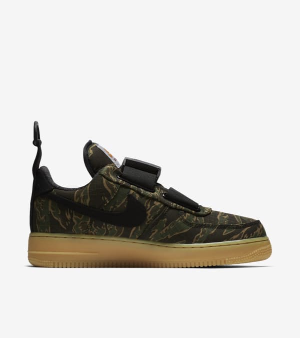 Air Force 1 Utility Low Premium Carhartt WIP Camo Green Gum Light Brown Total Orange Erscheinungsdatum. Nike SNKRS
