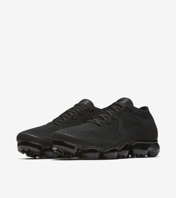 Adidas vapormax black online