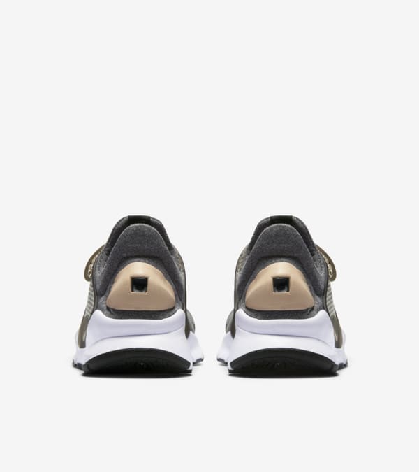 Women s Nike Sock Dart Vanchetta Tan Nike SNKRS