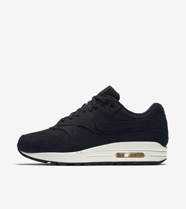 Women s Nike Air Max 1 Pinnacle Black Nike SNKRS LU
