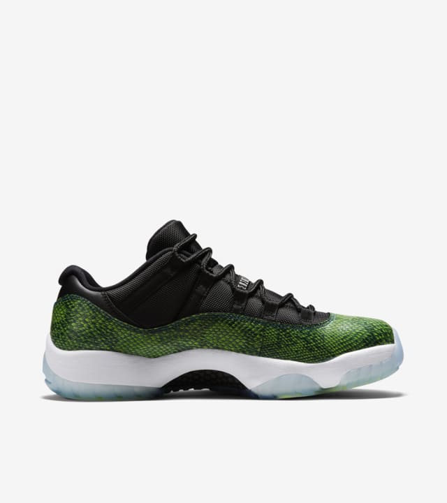 Black and green jordan 11 store