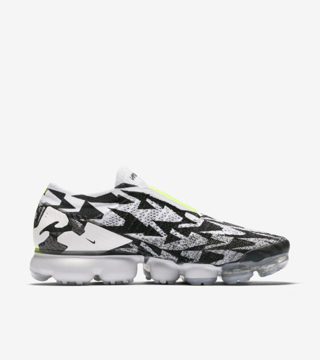 Nike Air Vapormax Moc 2 Acronym Light Bone Black Volt Release Date. Nike SNKRS