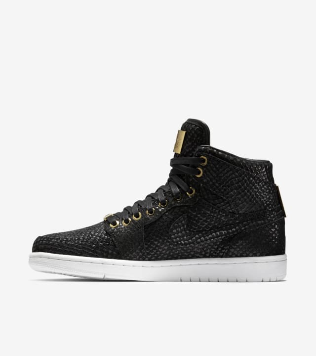 Air Jordan 1 Retro Pinnacle Black Metallic Gold Release Date. Nike SNKRS