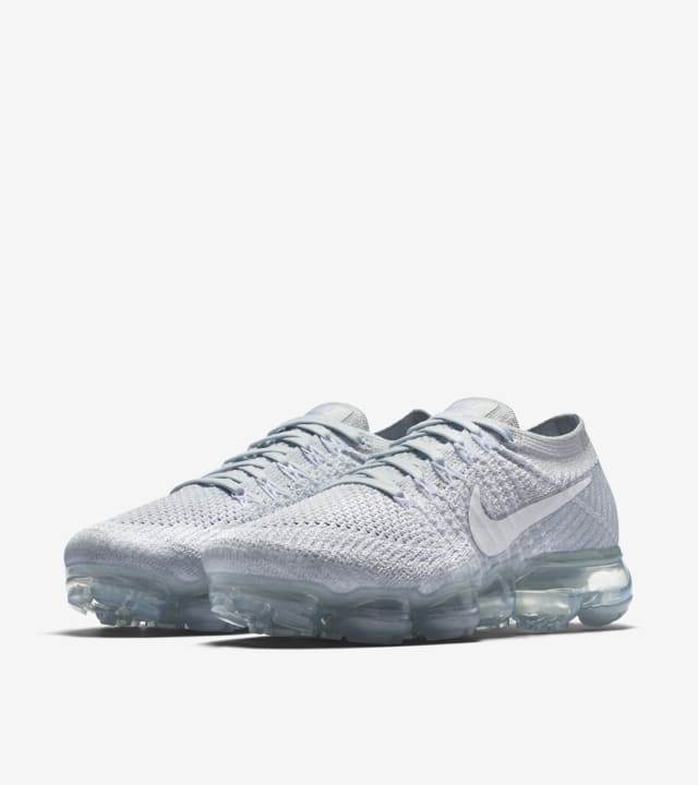 Women s Nike Air VaporMax Pure Platinum Nike SNKRS AT