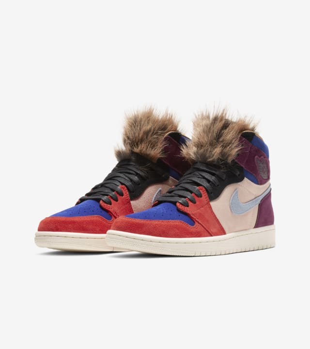 Aj1 court lux clearance