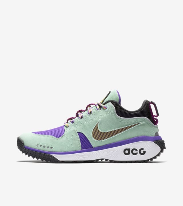 Nike ACG Dog Mountain Emerald Rise Black Release Date. Nike SNKRS