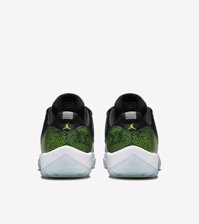 Black and green snakeskin 11s outlet
