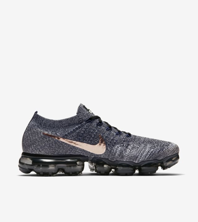 Nike vapormax flyknit college navy sales