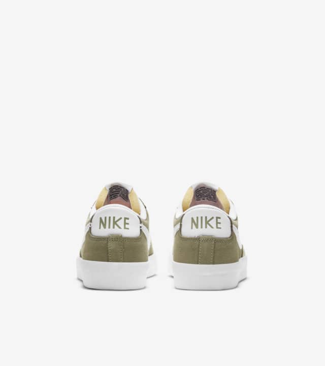 Blazer Low '77 Suede 'Medium Khaki' Release Date. Nike SNKRS