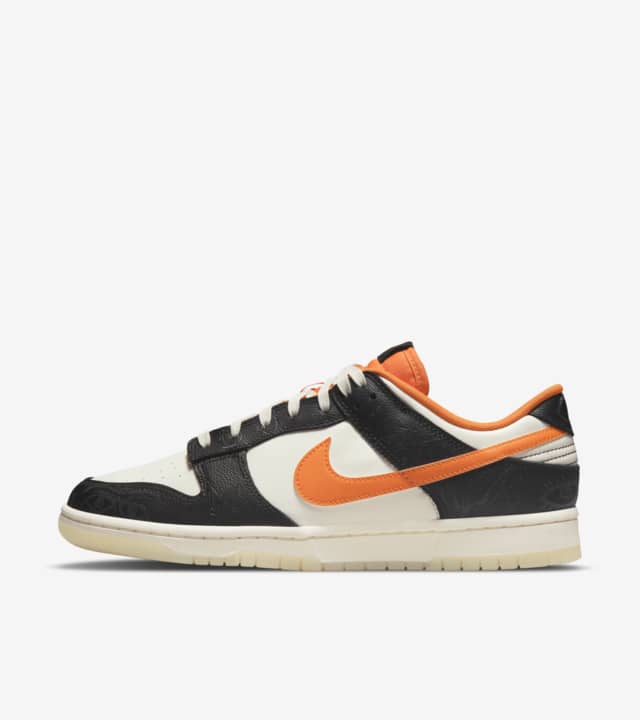 halloween dunks release date