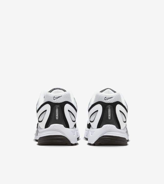 Air Peg 2K5 'White and Black' (FJ1909-100) release date. Nike SNKRS PH