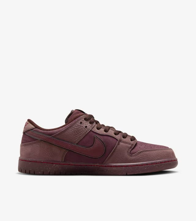 Nike SB Dunk Low 'Burgundy Crush' (FN0619-600) release date. Nike SNKRS GB