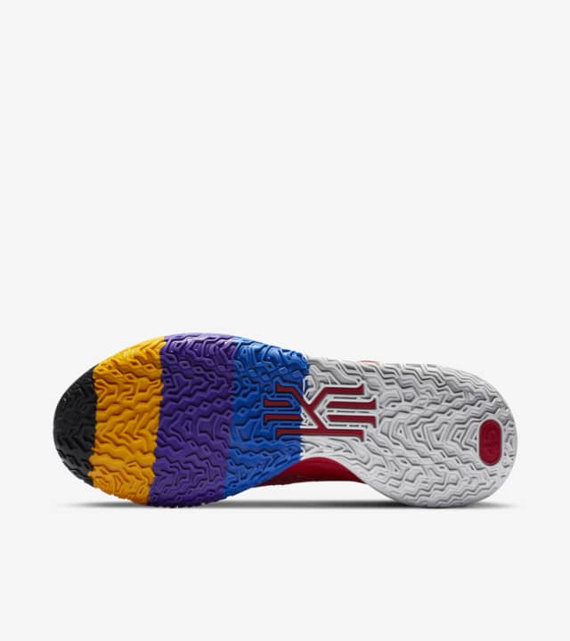 kyrie smiley