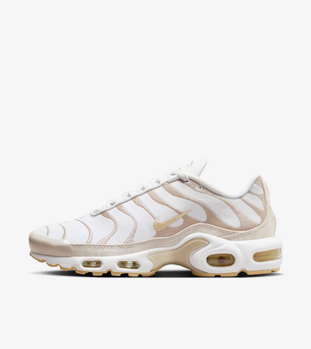nike air max plus sand