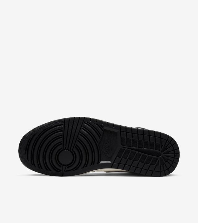 Air Jordan 1 Mid 'Black/ Smoke Grey' Release Date. Nike SNKRS SG