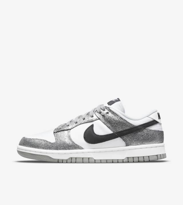 Women’s Nike Dunk Low ‘Golden Gals’
