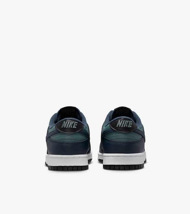 TrÃ¨s Bien - Nike Dunk Low Retro Premium Mineral Slate / Armory Navy