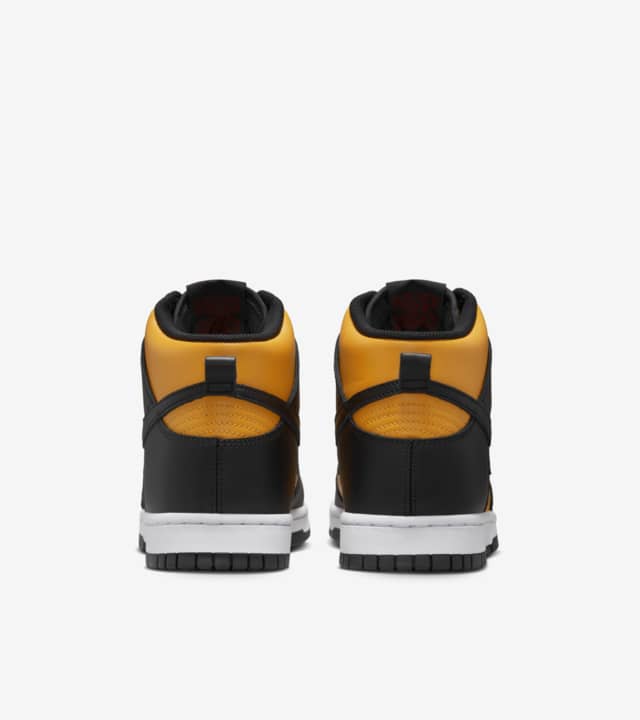 dunk high university gold