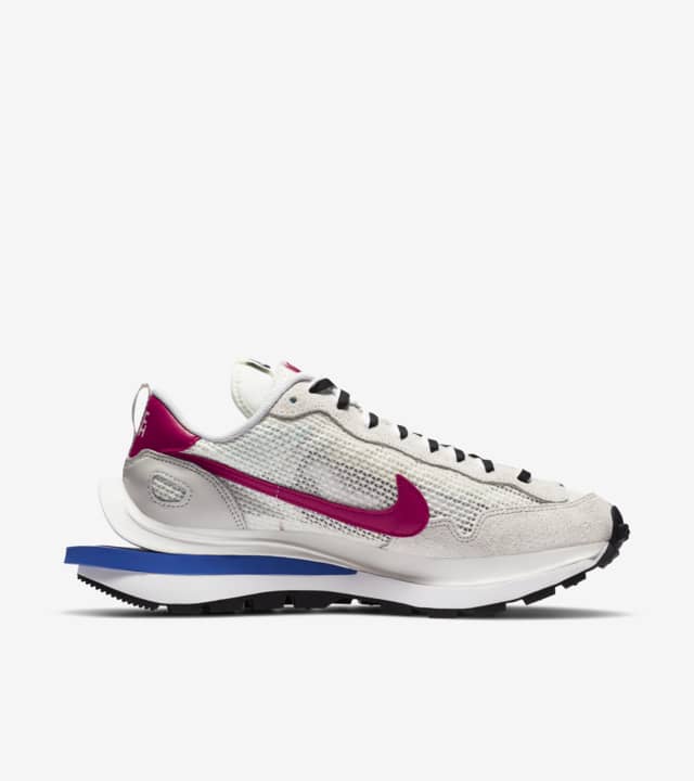 nike sacai vapor waffle royal fuchsia