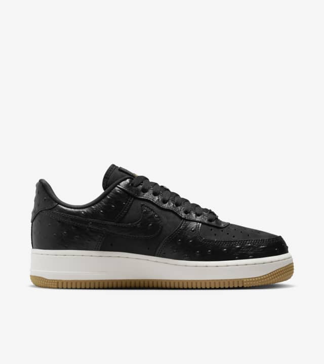 womens nike air force 1 07 black