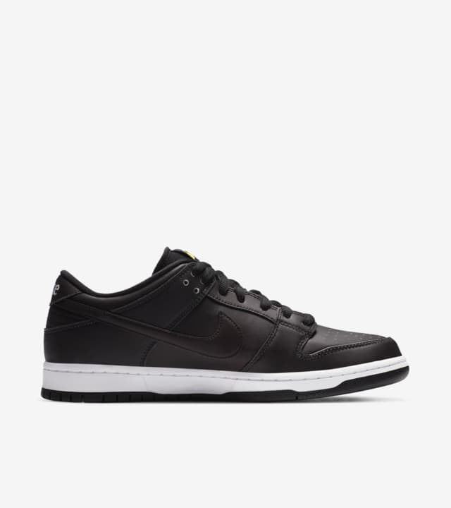 nike civilist