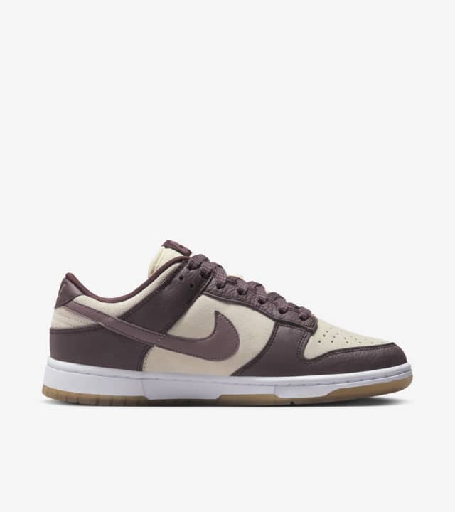 Women's Dunk Low 'Plum Eclipse' (FJ4734-100) Release Date. Nike SNKRS IE