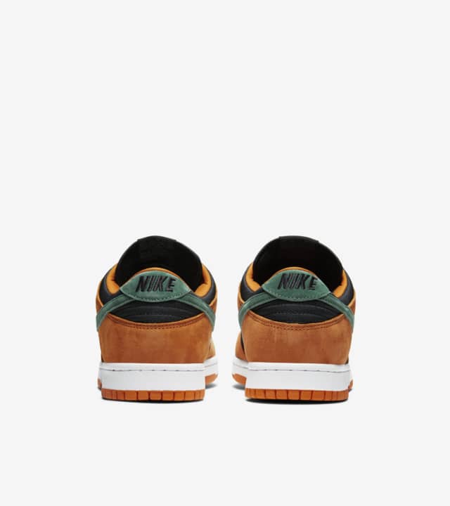 nike low dunk suede