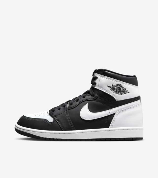 Air Jordan 1 High OG 'Black/White' (DZ5485-010) Release Date. Nike SNKRS RO