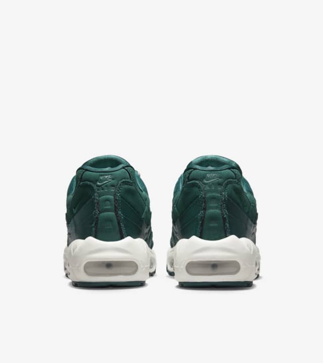 Air Max 95 'velvet Teal' (dz5226-300) Release Date. Nike Snkrs In