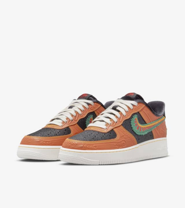 Air Force 1 'Día de Muertos – Siempre Familia' (DO2157-816) Release ...