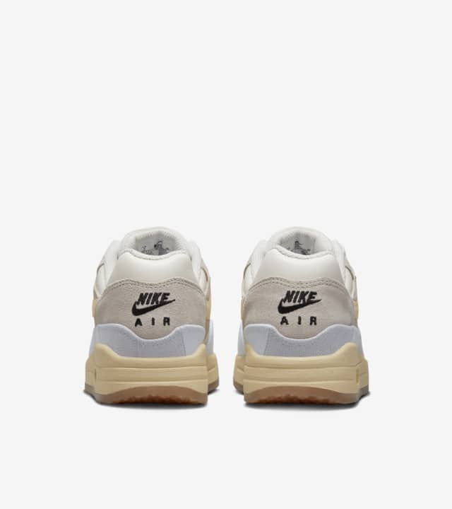 Air Max 1 'Crepe Light Bone' (FJ4735-001) Release Date. Nike SNKRS NL