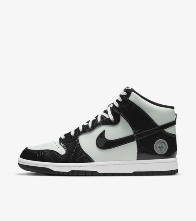 dunk high barely green stock x