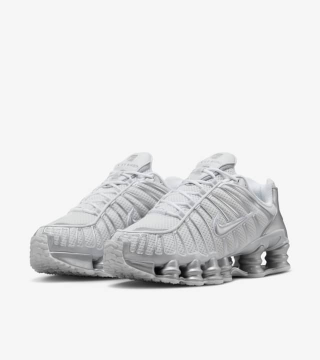 Women's Shox TL 'Metallic Silver' (HF1065-094) release date. Nike SNKRS GB