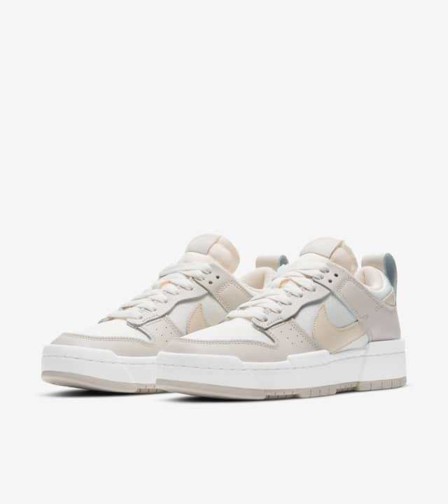 nike low disrupt desert sand