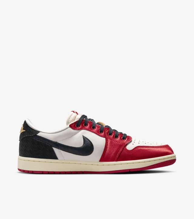 Air Jordan 1 Low OG x Trophy Room 'Sail and Varsity Red' (FN0432-100 ...