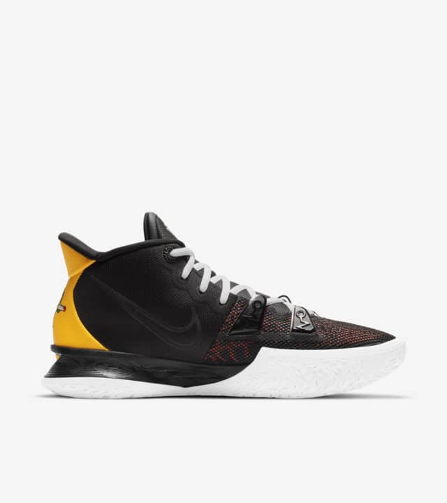 roswell rayguns kyrie 7