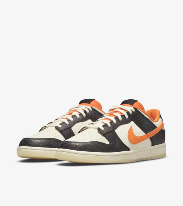 Dunk Low 'Halloween' (DD3357100) Release Date. Nike SNKRS SG