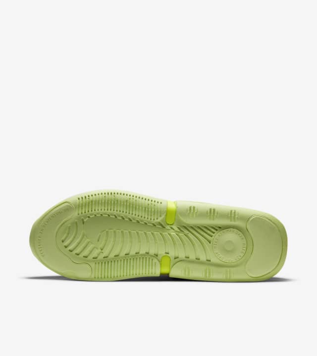 Women's Air Max Up 'Volt' Release Date. Nike SNKRS PH